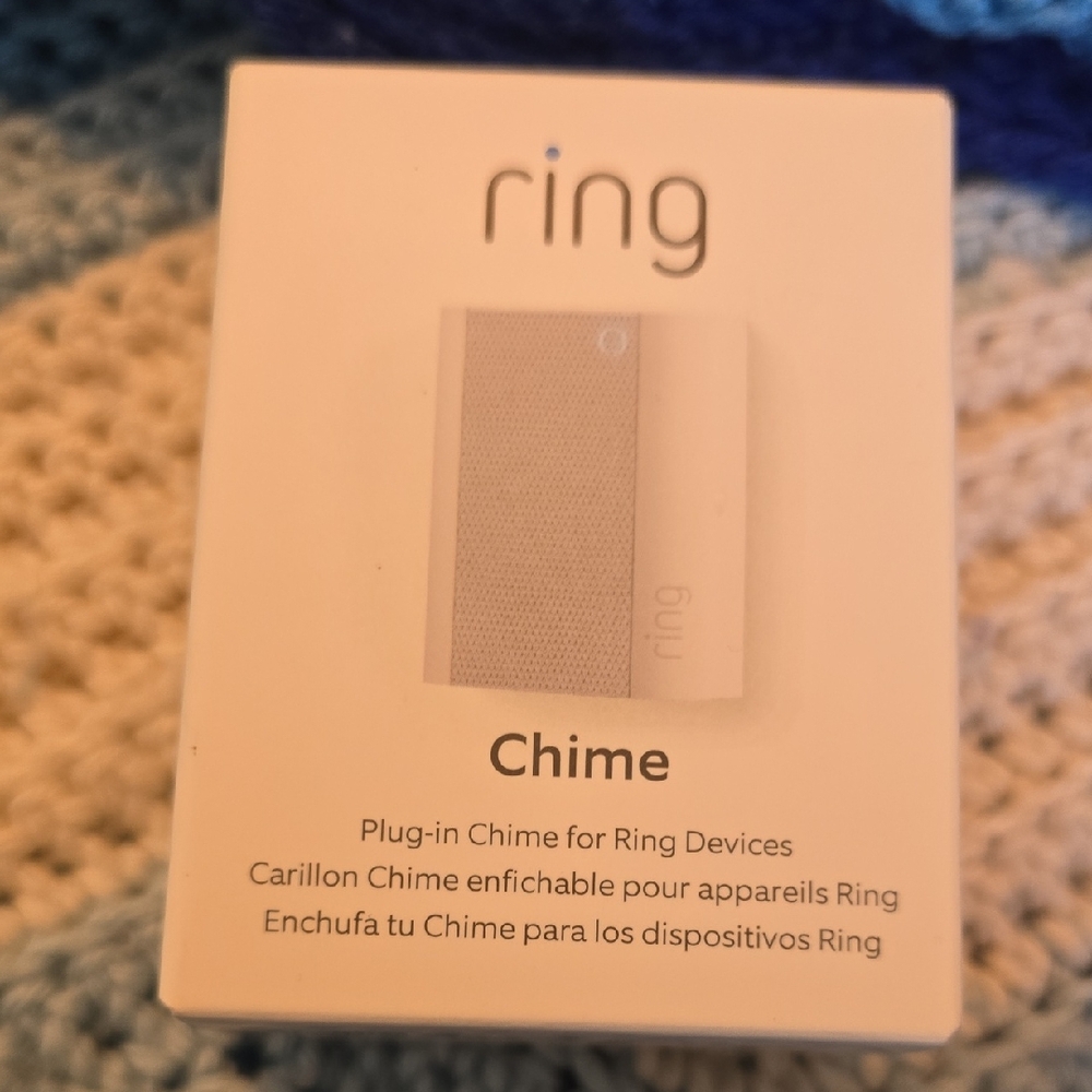 Ring Chime Plug-In Doorbell Chime in White
